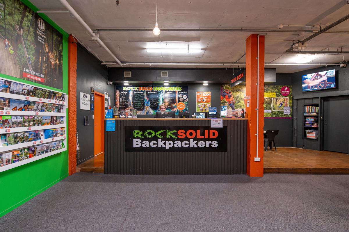 Rock Solid Backpackers Rotorua NZ photo 4