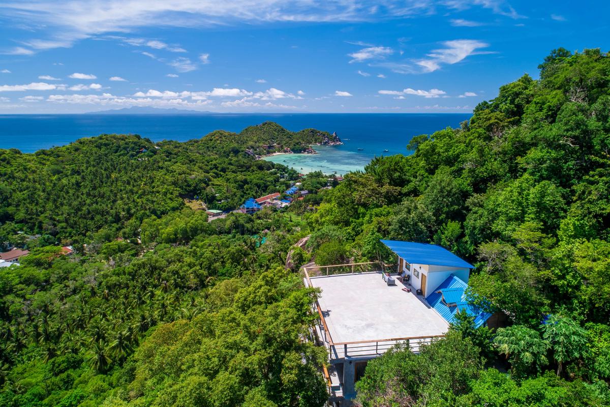 Deishaview Jungle Hostel & Dive Center photo 1