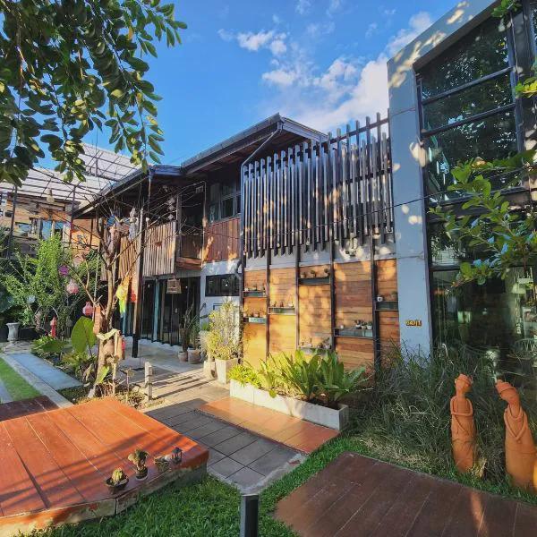 Baan Mai Kradan Hostel Chiang Rai photo 5