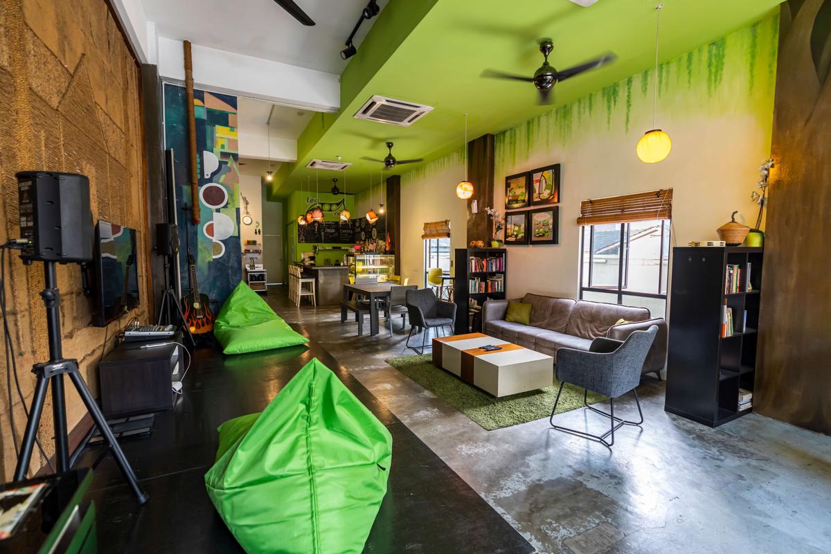 PODs The Backpackers Home & Cafe photo 2