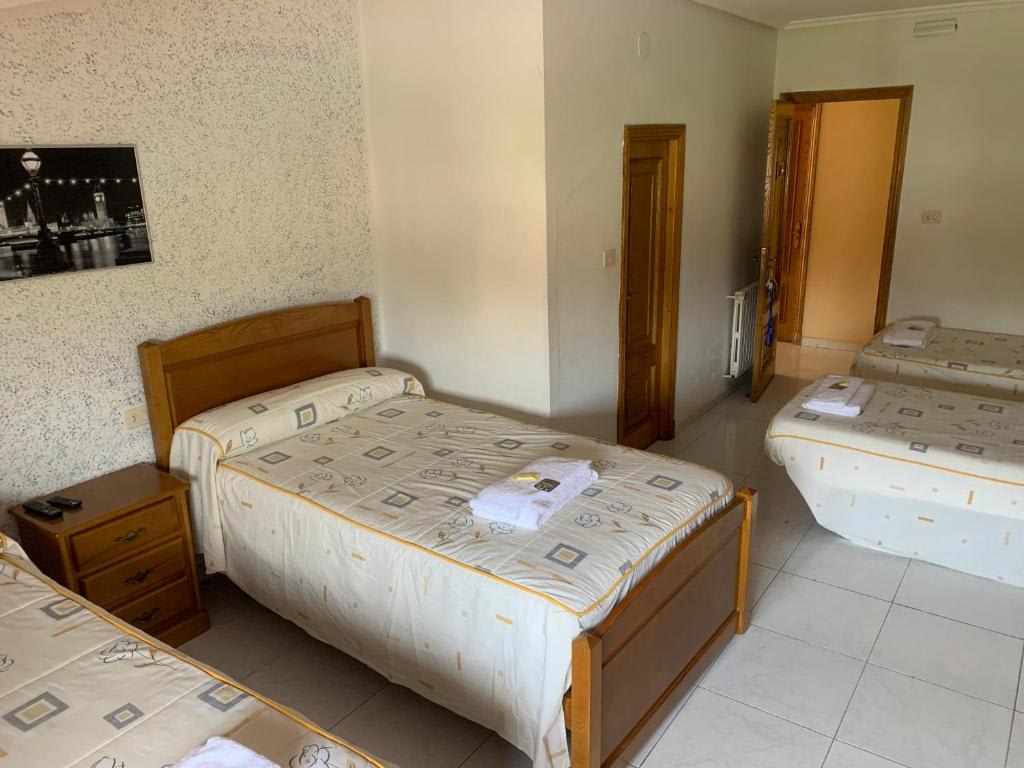 Hostal Sequeiros photo 3