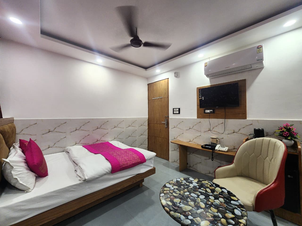 Hotel The Yuvaan BnB photo 2