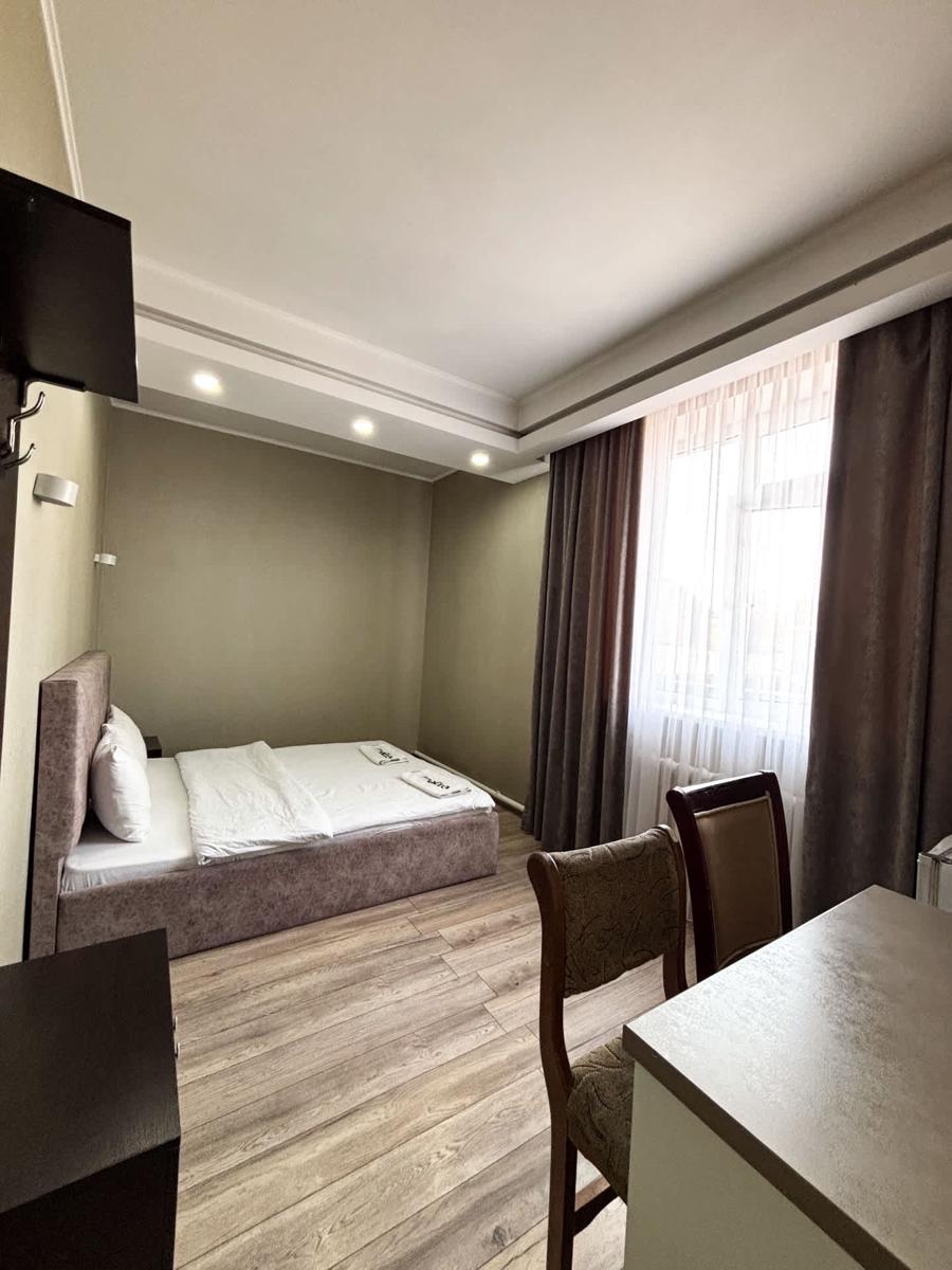 Apple Hostel Bishkek photo 3