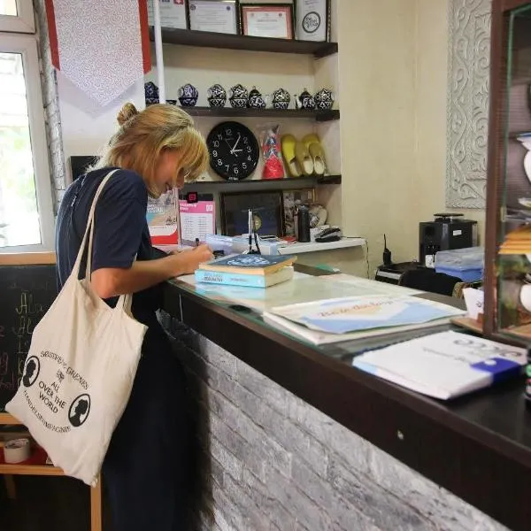 Apple Hostel Bishkek photo 5