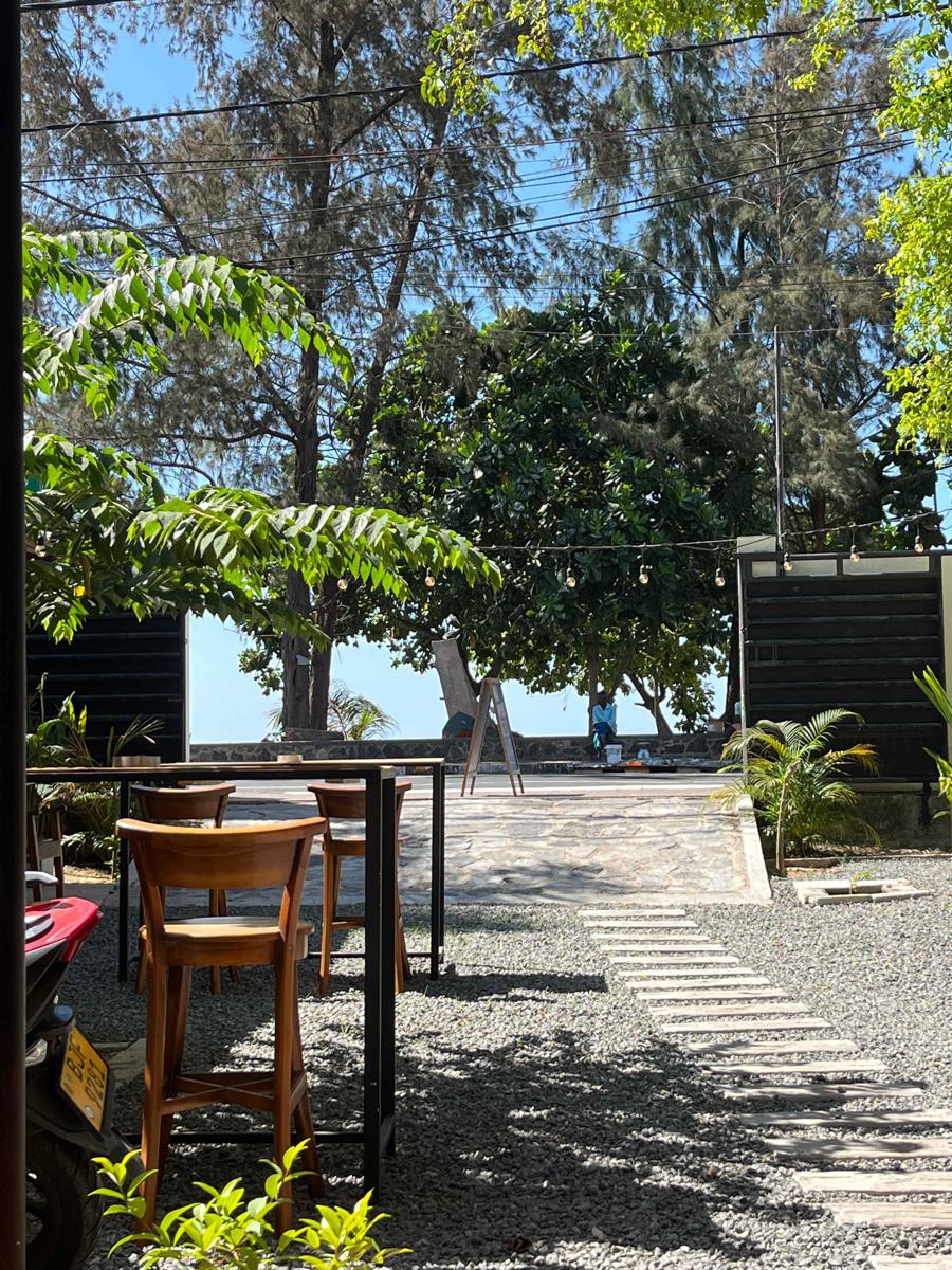 One More Day Hostel, Weligama Beach photo 4