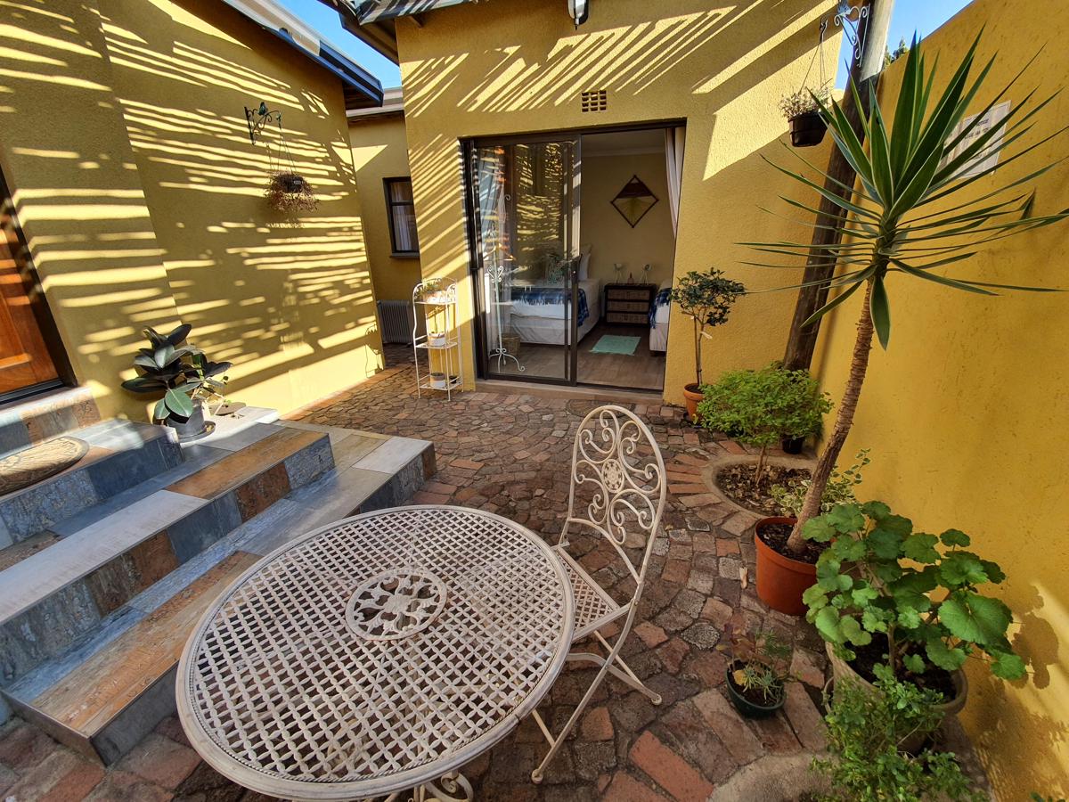 Lebo's Soweto Backpackers photo 4