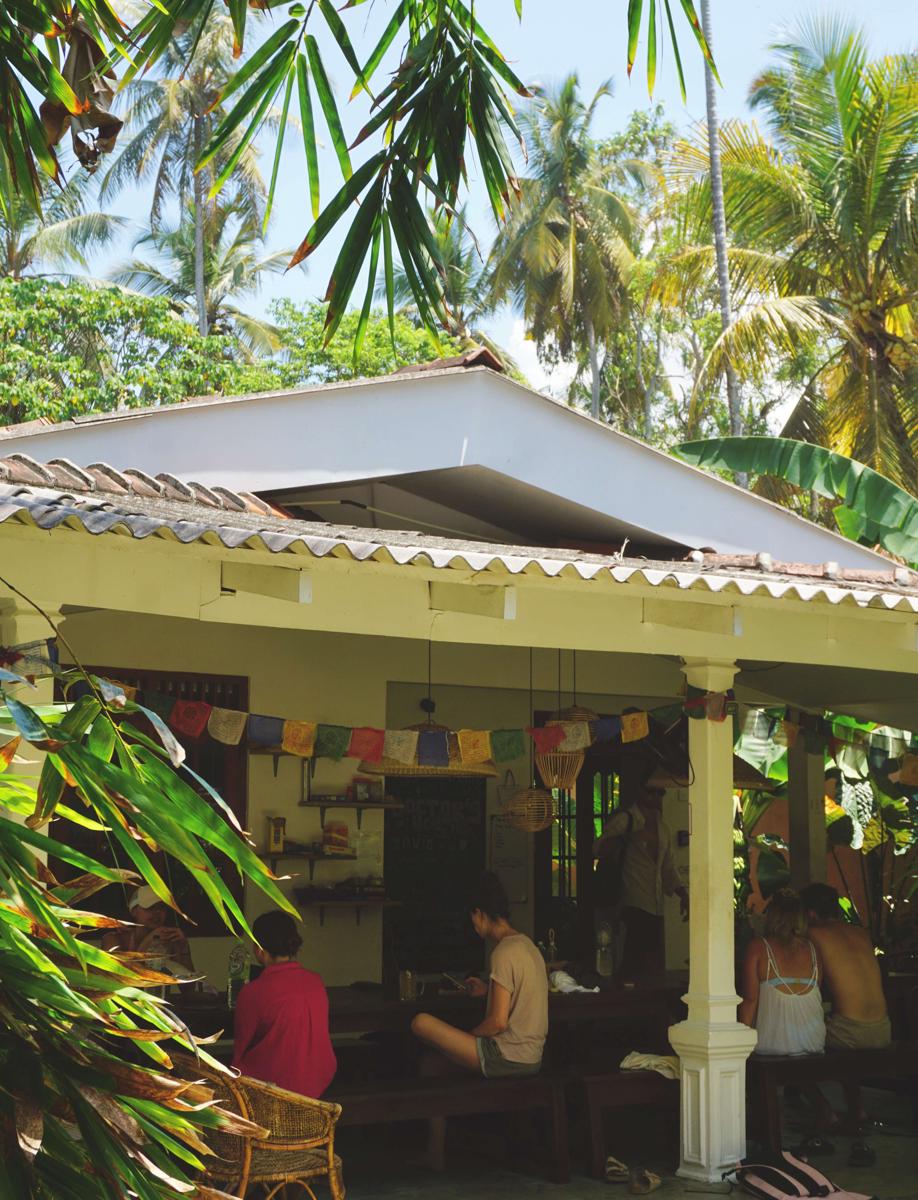 Barefoot Backpackers Hostel, Hiriketiya Beach photo 2