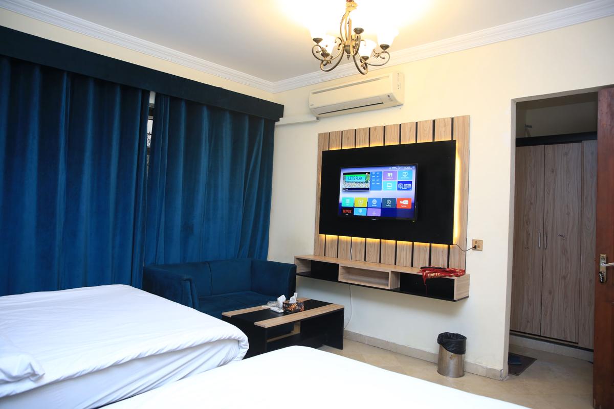 Guest House in F7 Islamabad photo 4