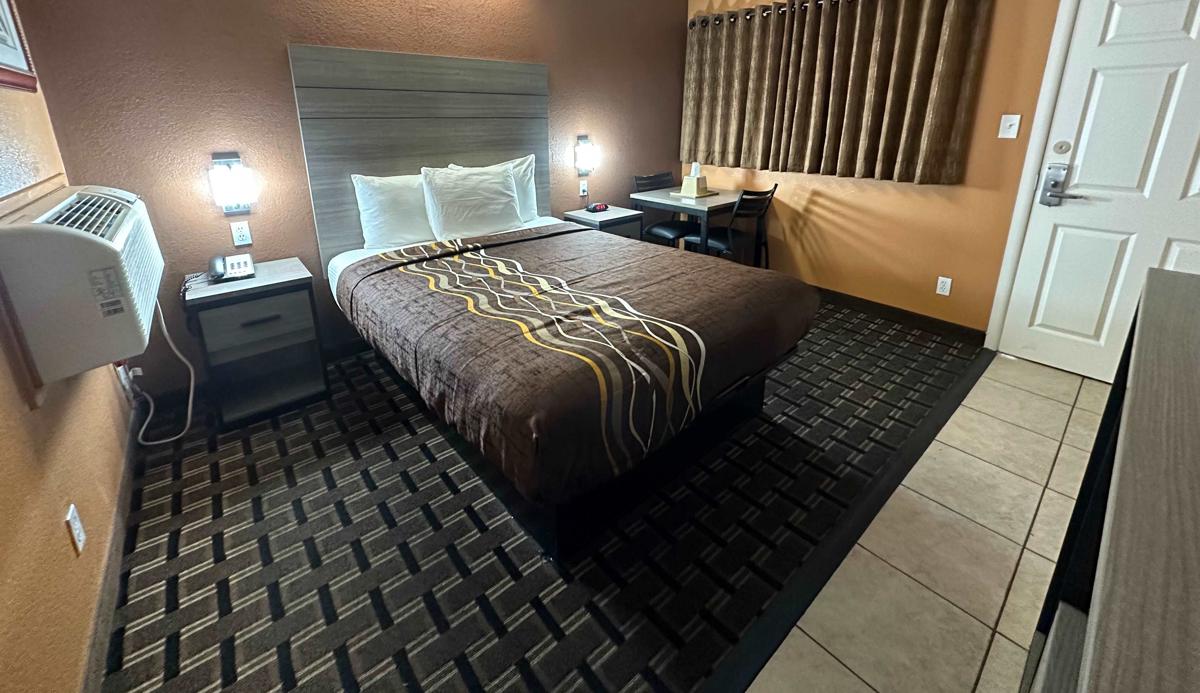 New Corral Motel photo 2