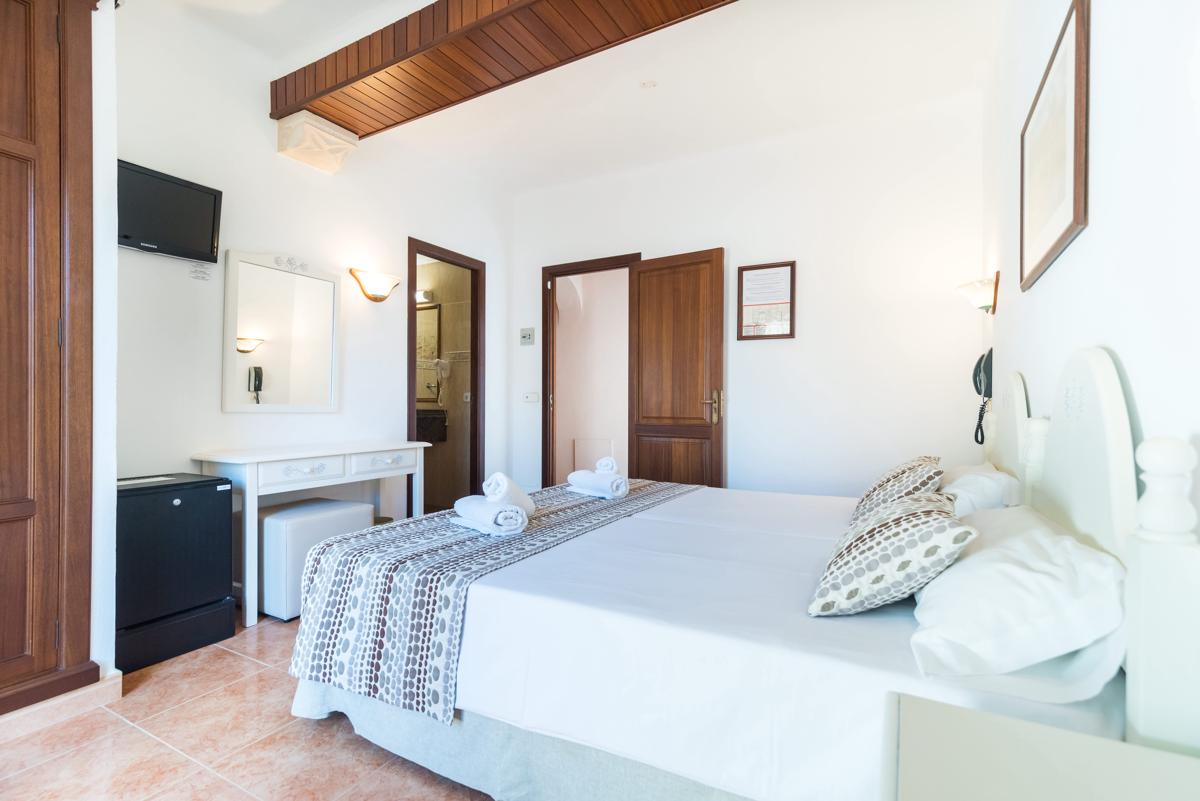 Hotel Ses Puntetes photo 4