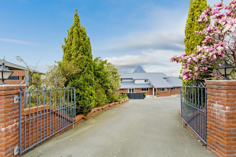 Superior Dunedin Apartments photo 2