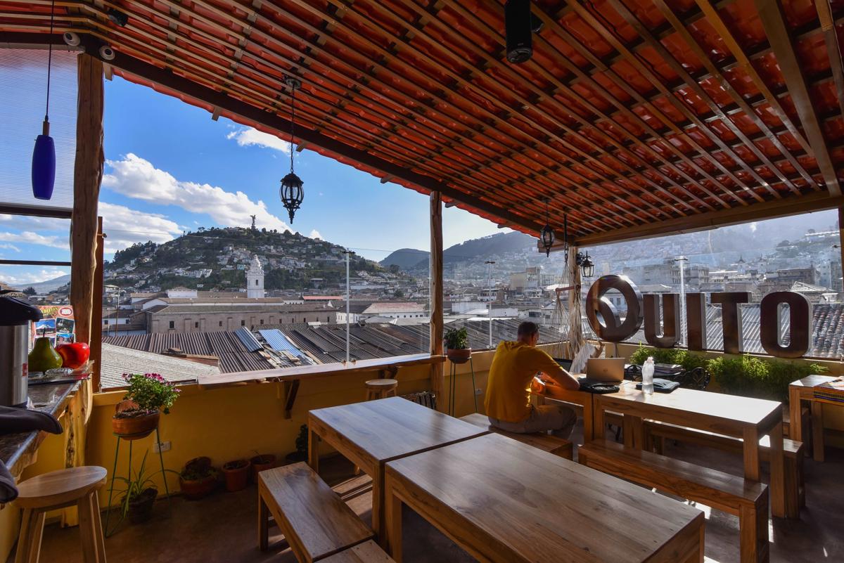 Friends Hotel & Rooftop photo 2