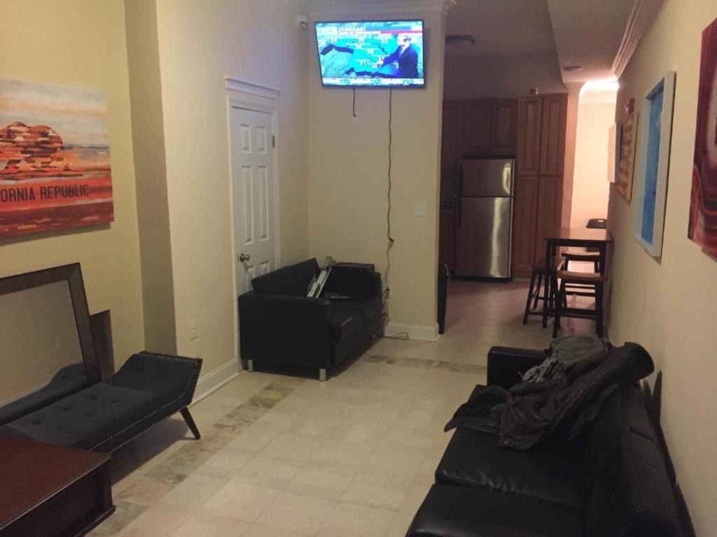 Mayflower Hospitality Hostel 2 photo 2