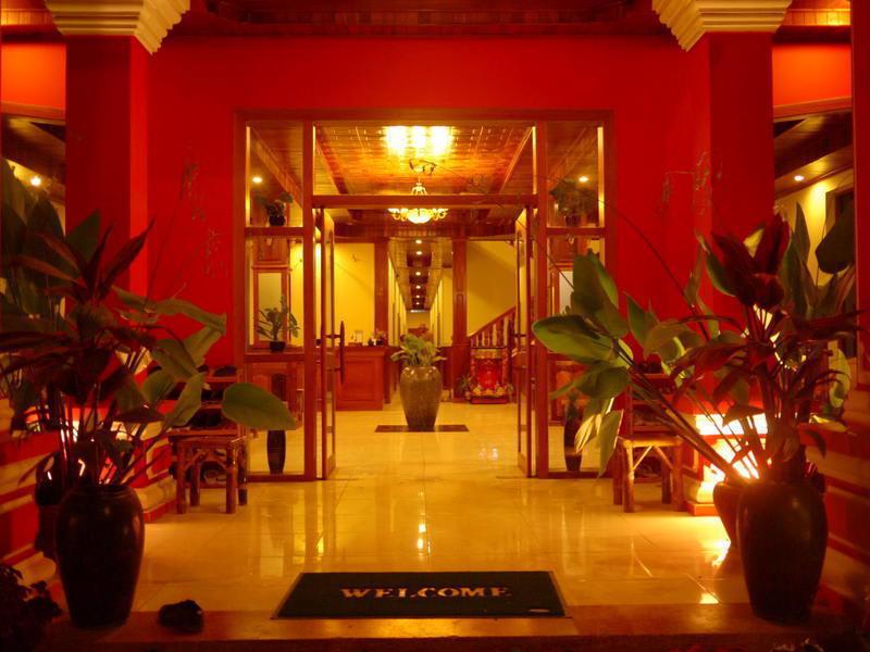 Sidewalk Hotel photo 4