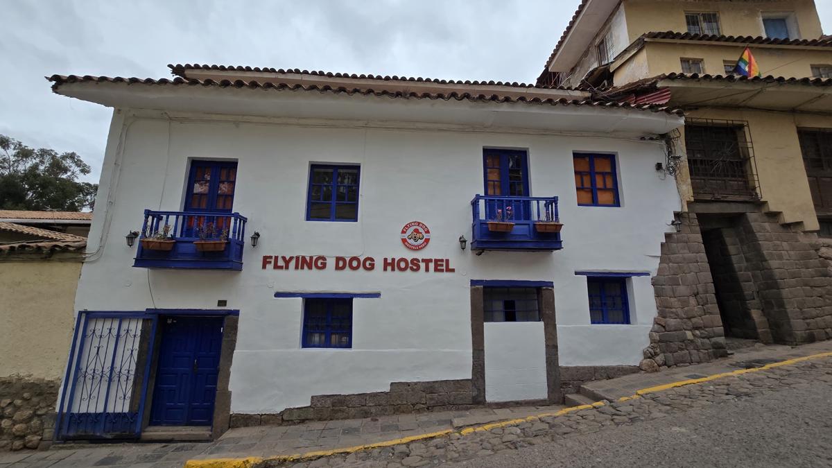 Flying Dog Hostel Cusco photo 1