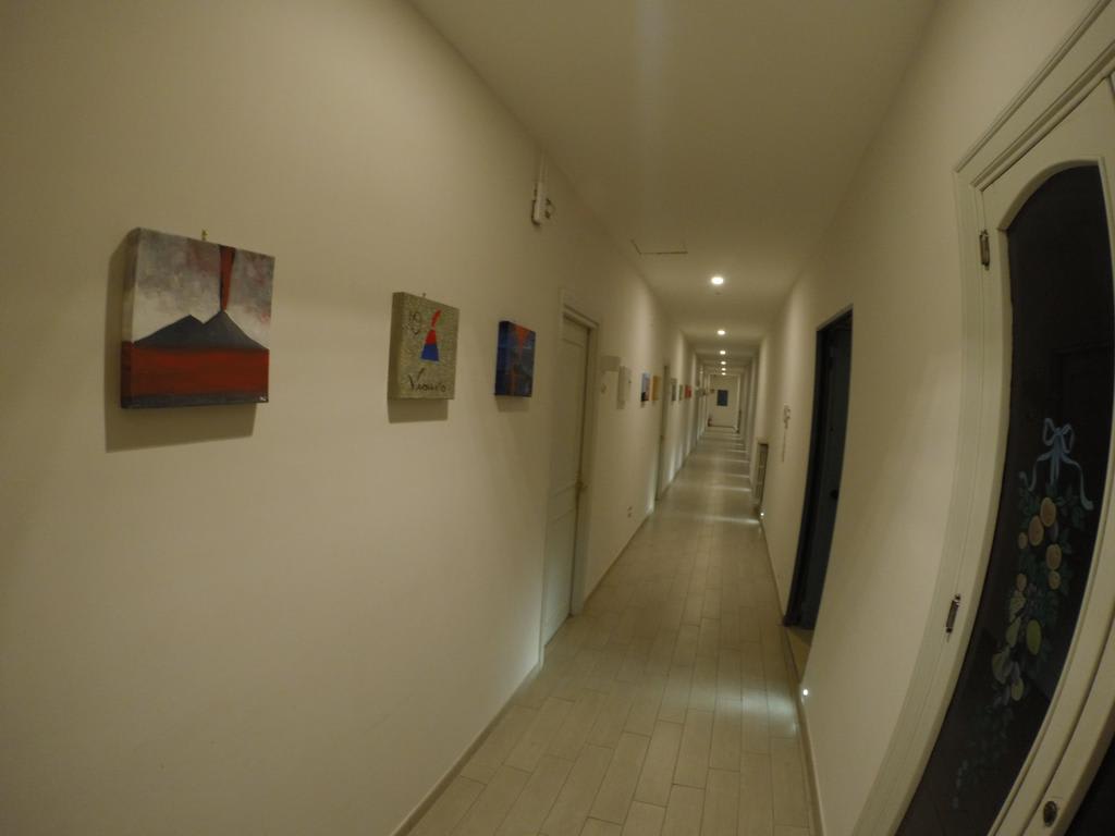 Up Hotel photo 2