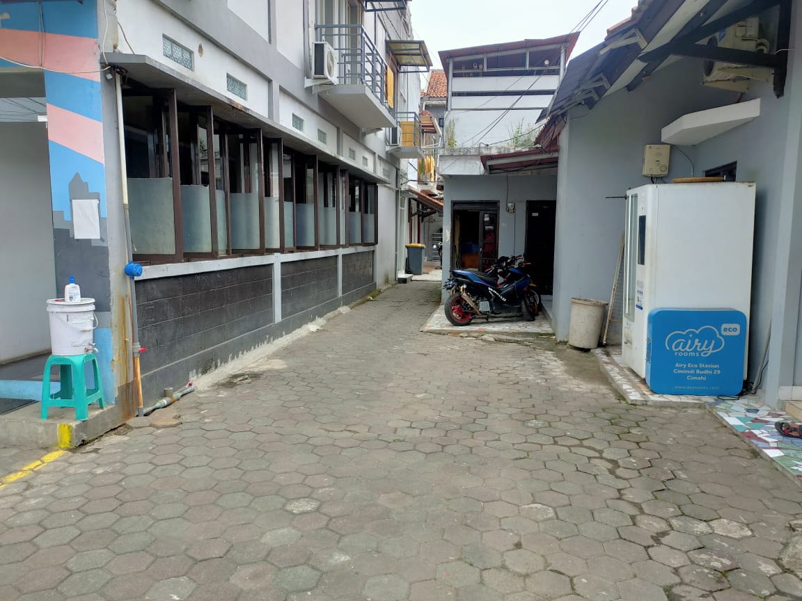 Budi House & Food Station photo 3