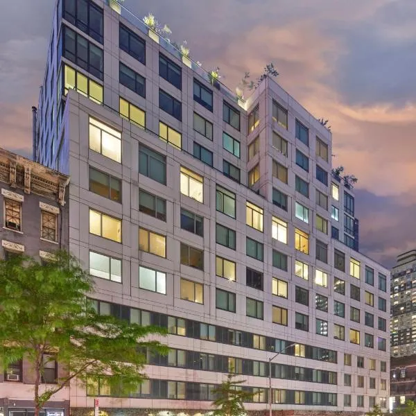 Times Square Apartments photo 5
