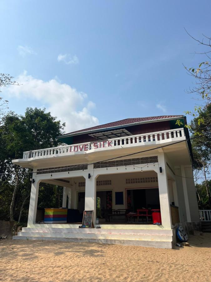 Lovesick Hostel & Bar M'pai Bay photo 6
