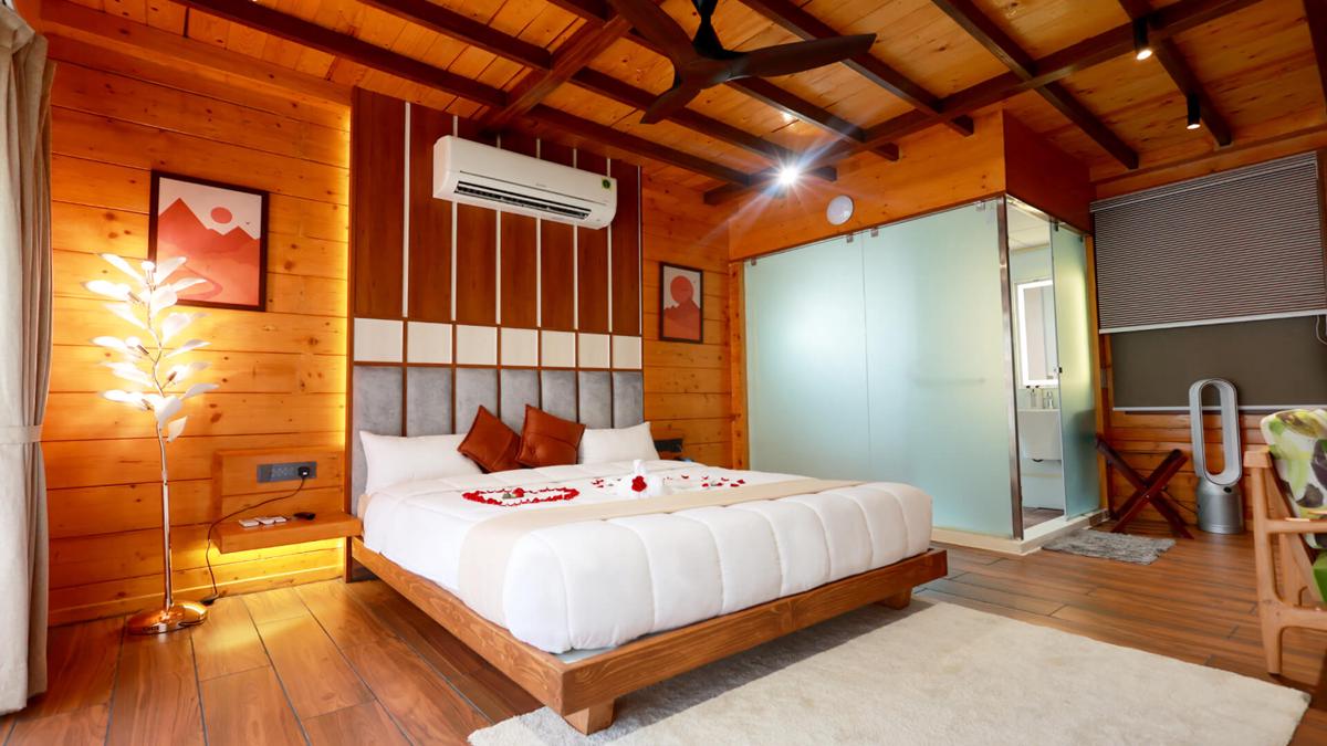 Wooden ECR Sea Resort photo 3