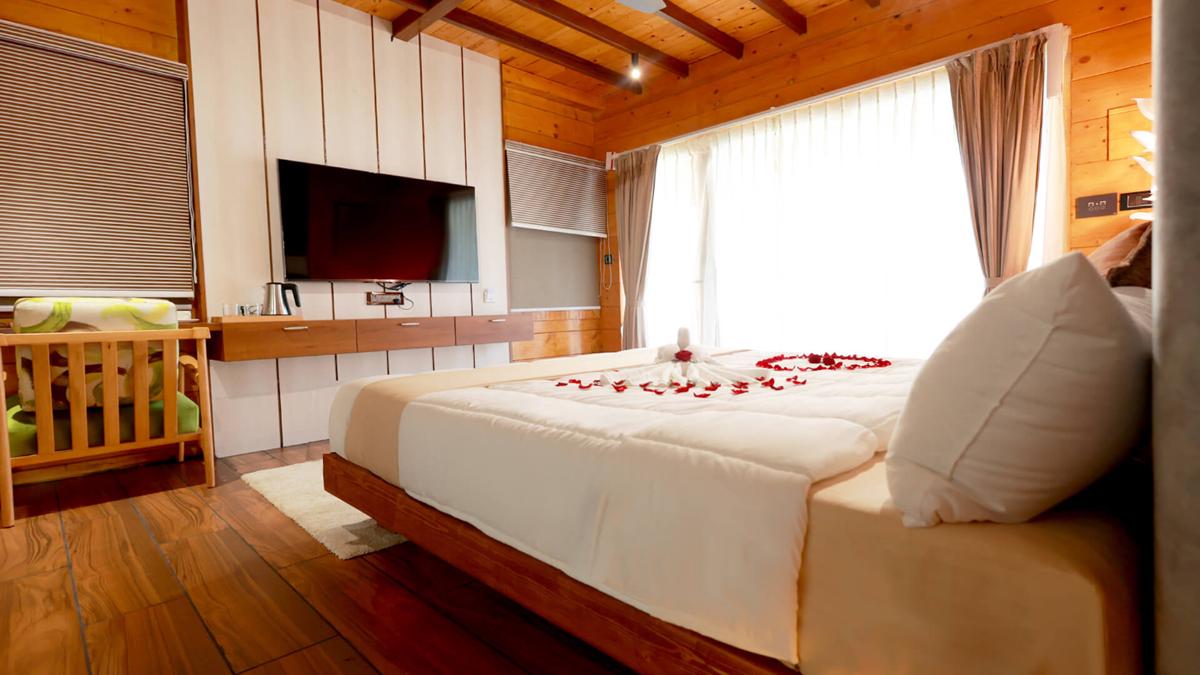 Wooden ECR Sea Resort photo 4
