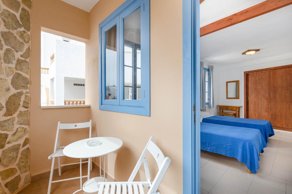 Hostal Marina photo 1