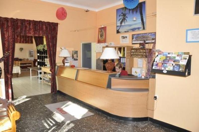 Citotel Cesar Nimes photo 1