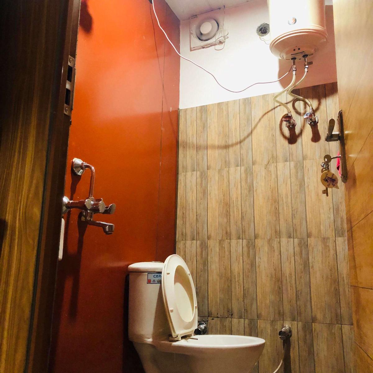 Nomads House: Bunkstay Hotel and Cafe photo 4