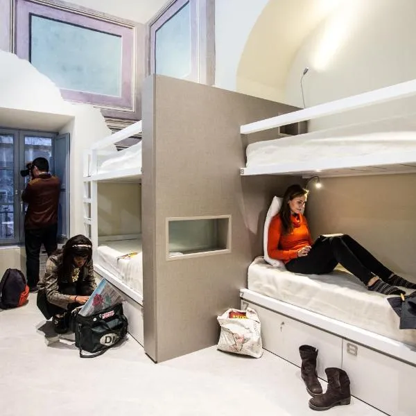Little Italy Boutique Hostel photo 5