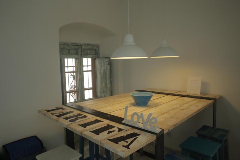 Wake Up In Tarifa Hostel & Restaurant Lounge photo 3