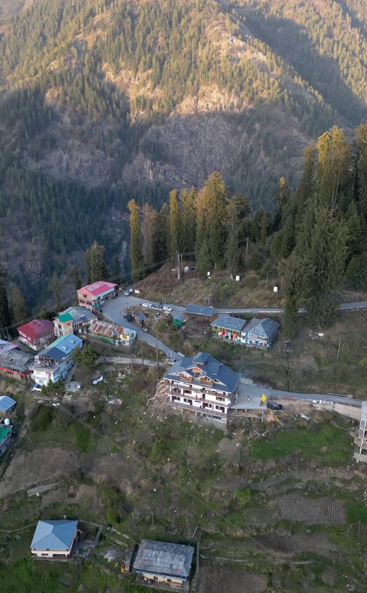 Nesto Stay and Cafe, Shoja Jibhi photo 2