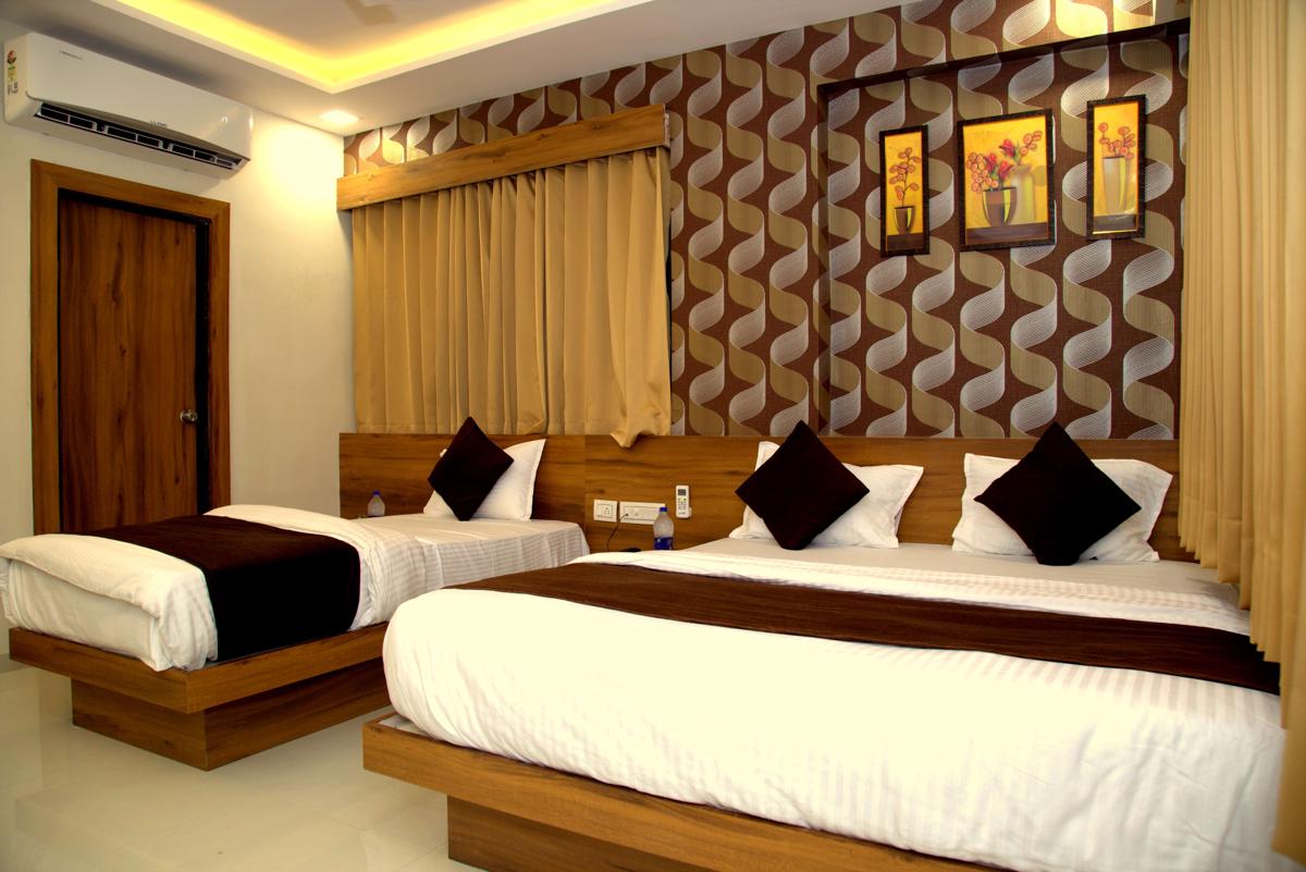 Hotel Shobhna Palace by Sky Stays photo 4