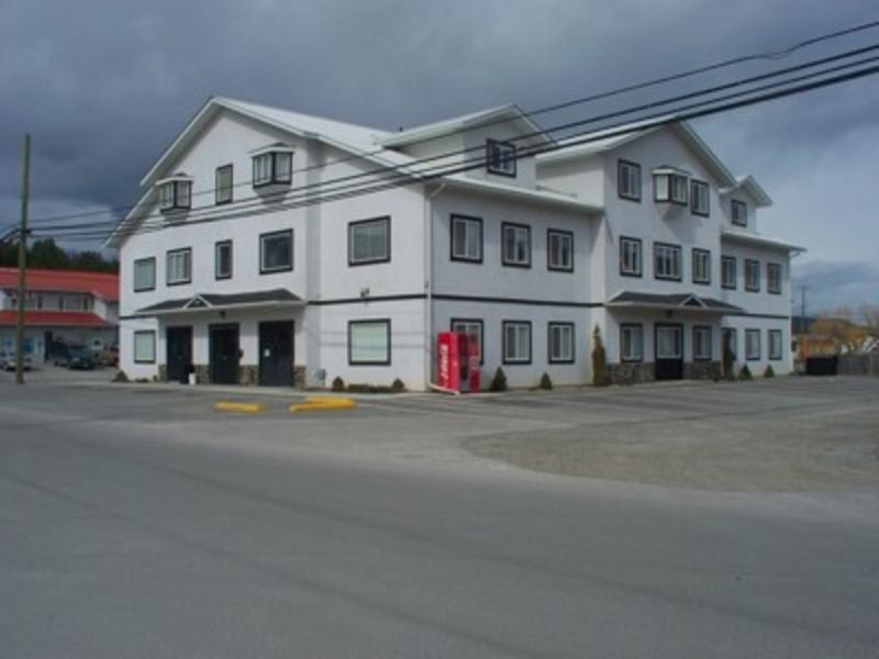 Invermere Hostel photo 1