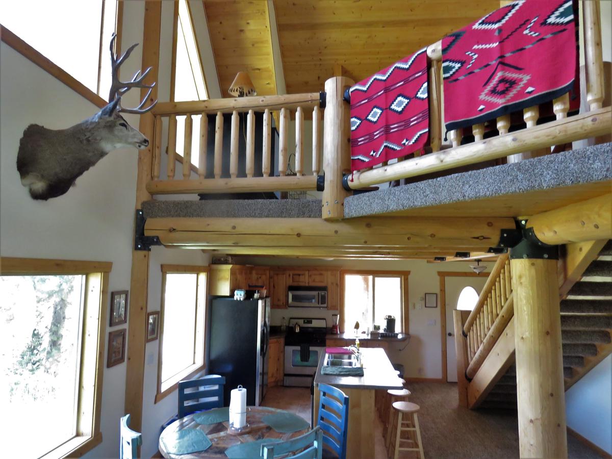 The Hideaway Hostel near Yellowstone photo 2