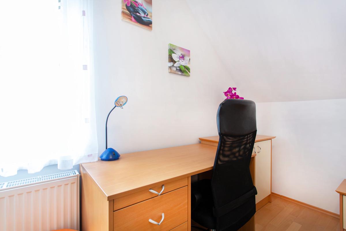 Orchid room photo 2