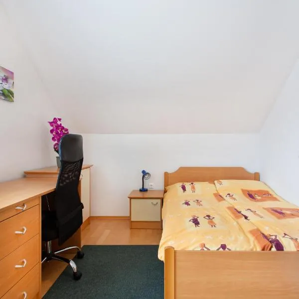 Orchid room photo 5