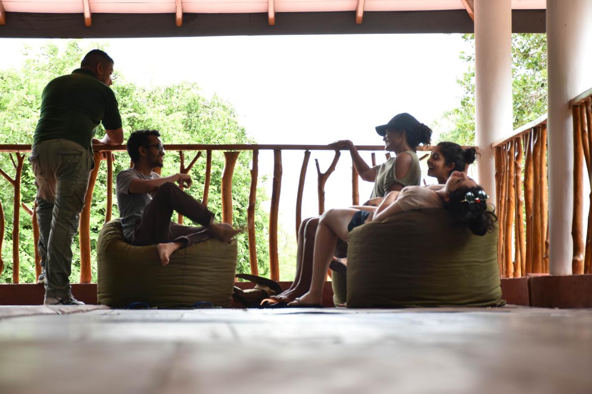 Funky Leopard Safari Lodge Bordering Yala National photo 2