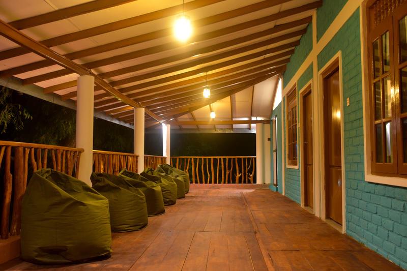 Funky Leopard Safari Lodge Bordering Yala National photo 4