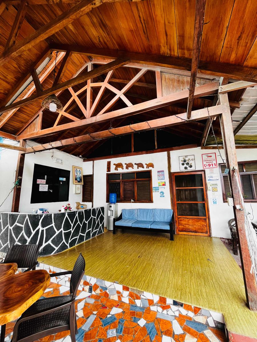 Las Gardenias Hostel photo 2