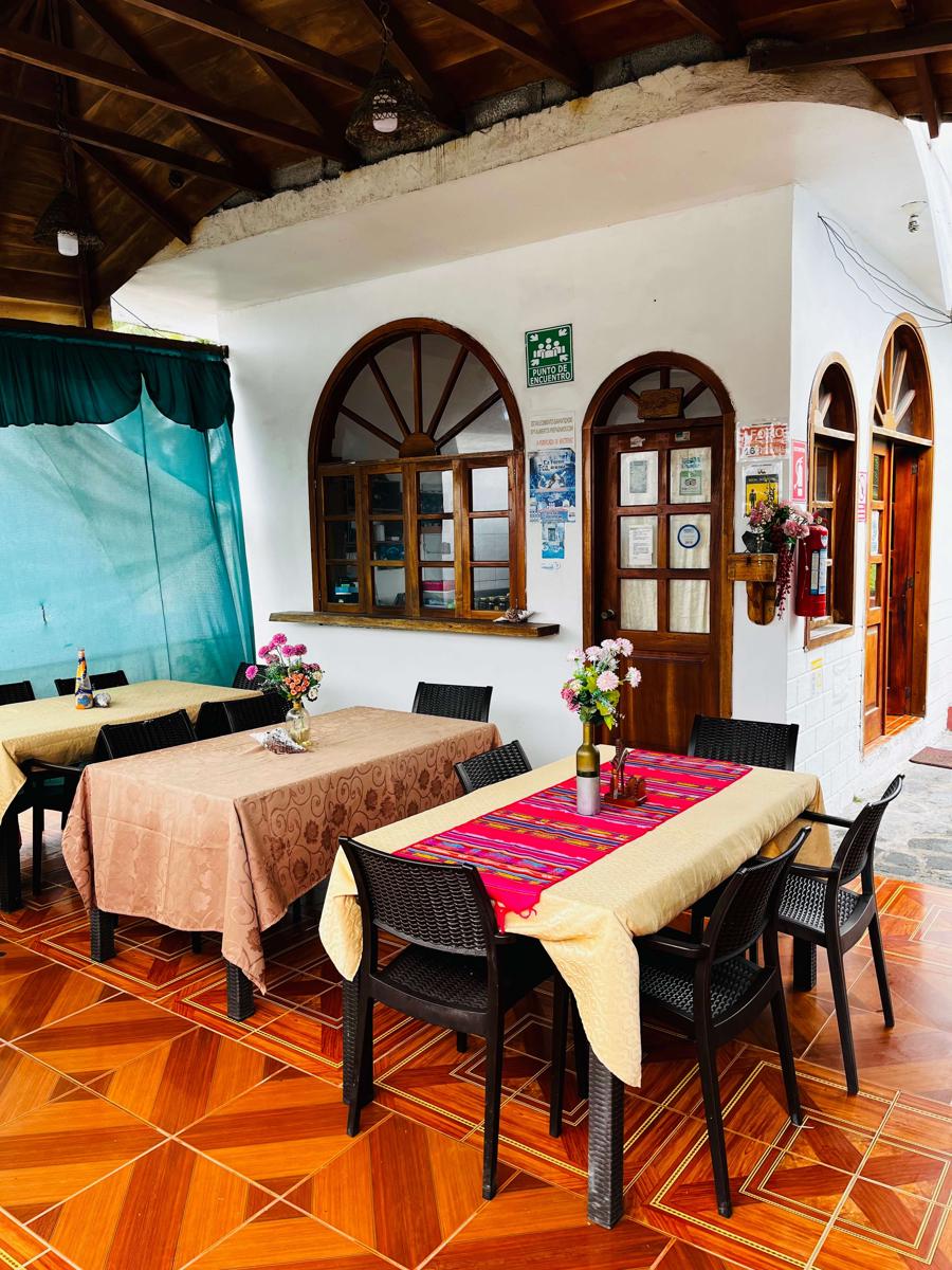 Las Gardenias Hostel photo 4