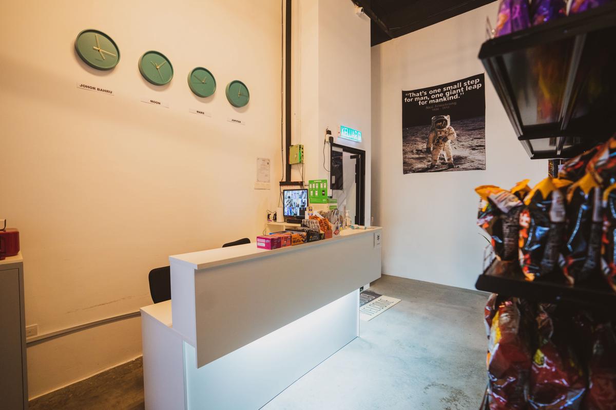 Hashtag Capsule Hostel photo 2