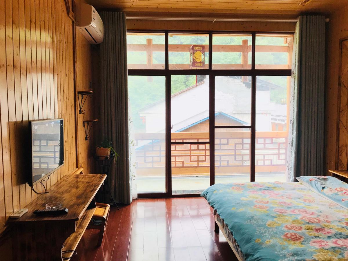 One Step to Heaven Inn (National Forest Park) photo 3