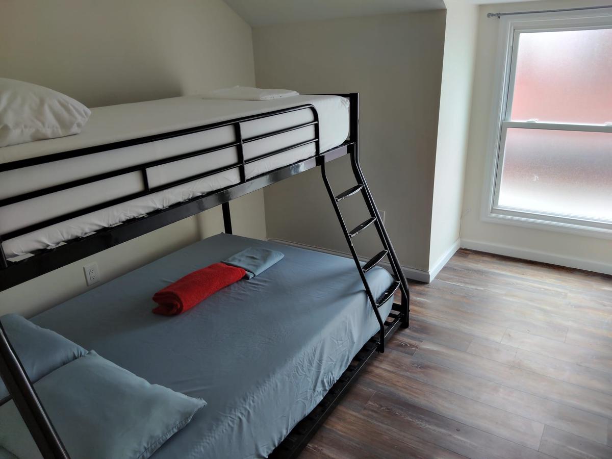 NYC HomeBnB photo 4