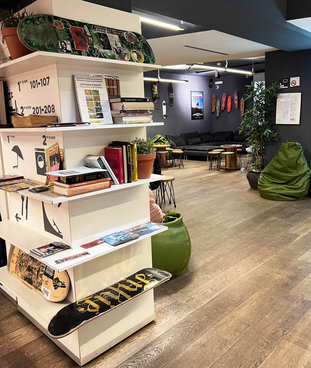 Sant Jordi Hostels Sagrada Familia photo 4