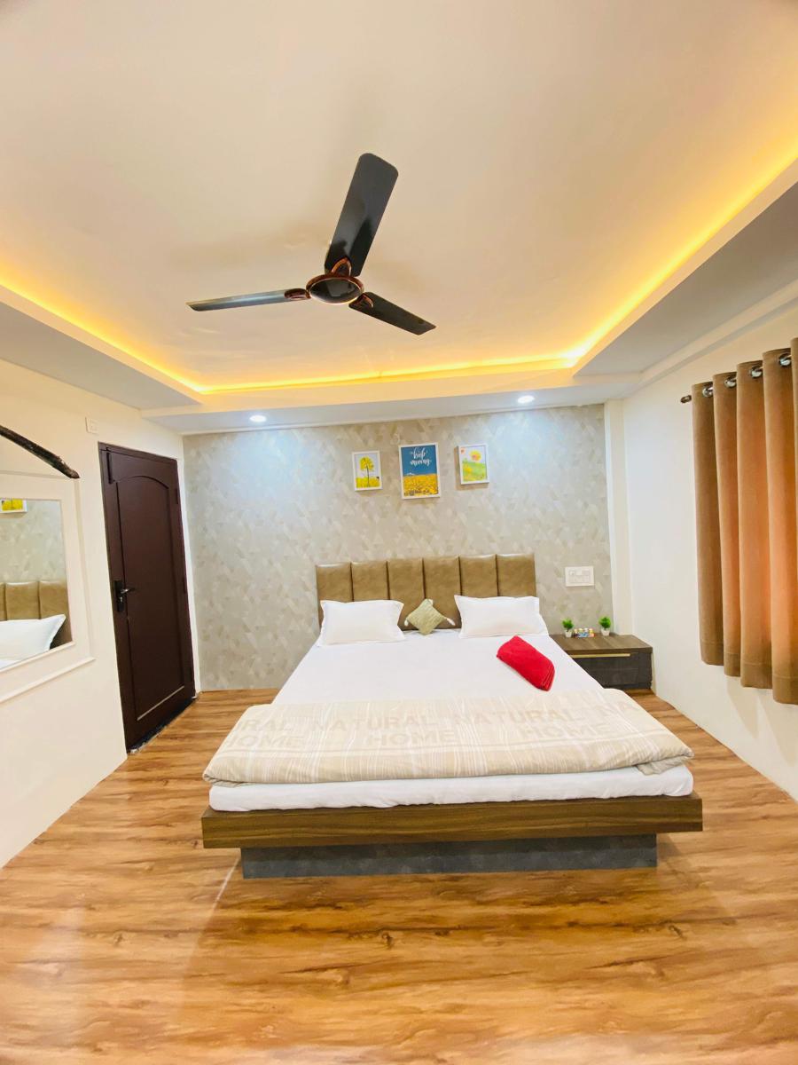Hotel StayMore photo 2