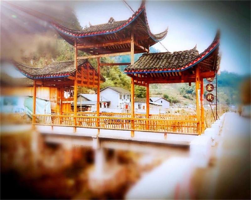 Zhangjiajie Tongfu inn (In National Forest Park) photo 1