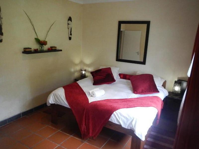 Tube 'n Axe Backpackers Lodge photo 3