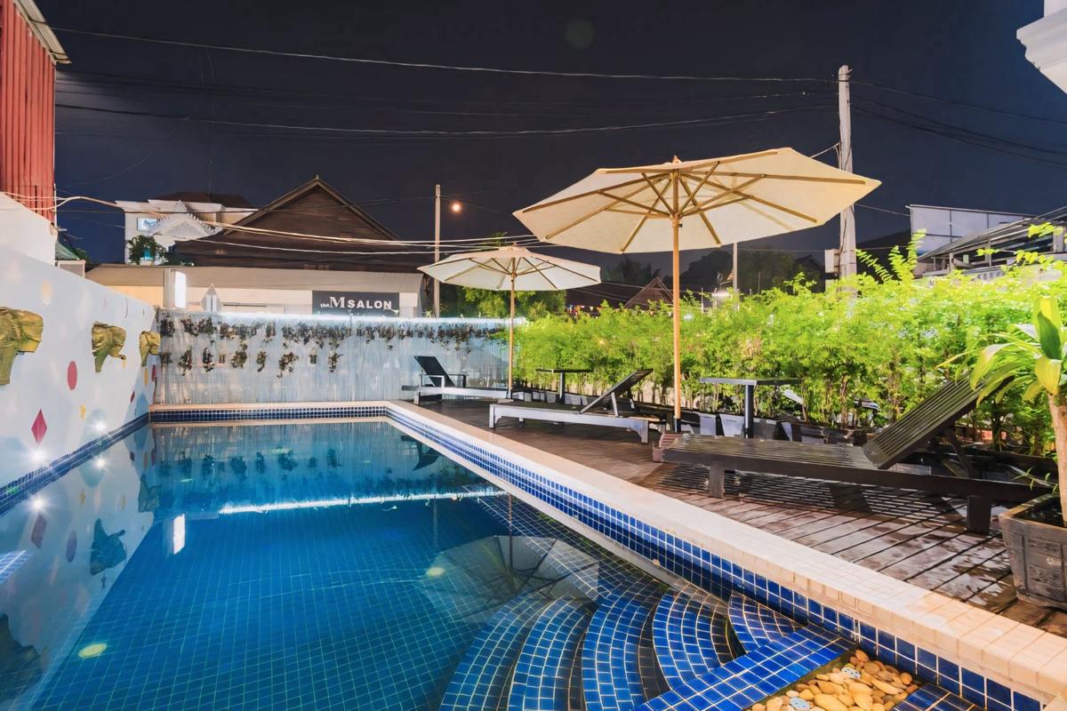 VPlus Hotel photo 1