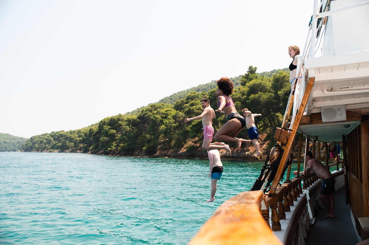 Rhythm Floating Hostel photo 3