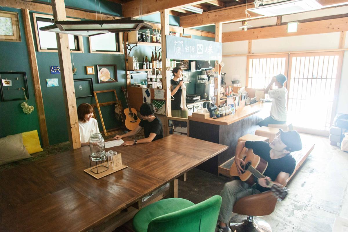 Fukuoka Guesthouse HIVE photo 1